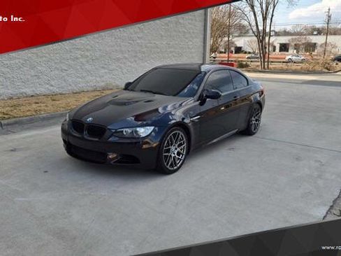 Used 2011 Aston Martin V12 Vantage Coupe image 1