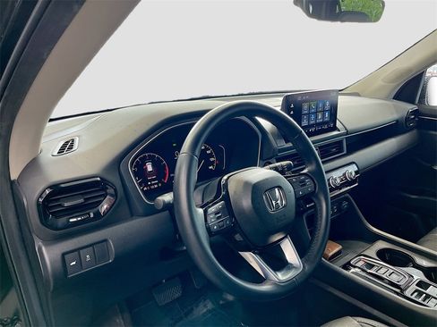 Used 2024 Honda Pilot EX-L image 9