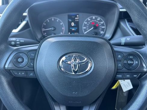 Used 2023 Toyota Corolla LE image 27