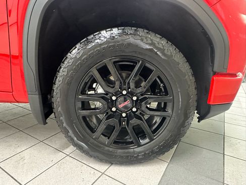 Certified 2025 GMC Sierra 1500 Elevation AWD/4WD image 16