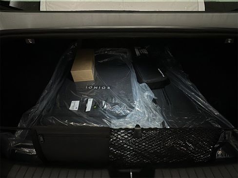 New 2025 Hyundai Ioniq 6 SEL image 14