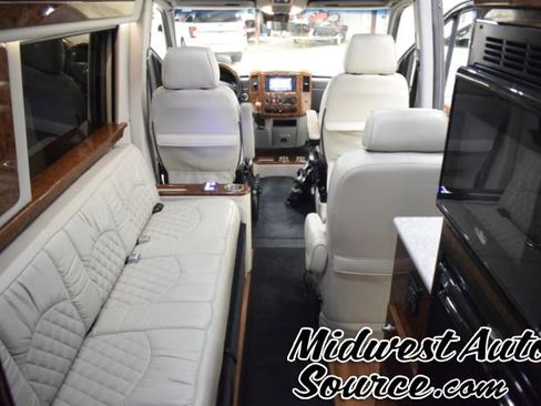 Used 2017 Mercedes-Benz Sprinter 2500 image 34