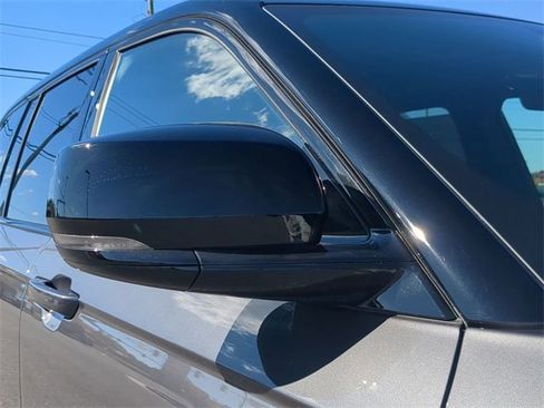 New 2025 Jeep Grand Cherokee Limited w/ Trailer Tow Package image 11