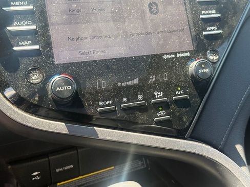 Used 2019 Toyota Camry XSE FWD image 20