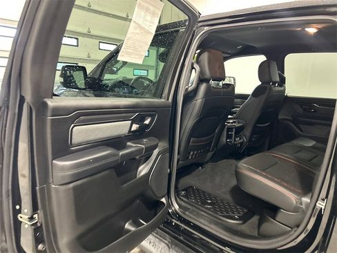 Certified 2022 RAM 1500 Big Horn w/ Built-to-serve Edition image 32
