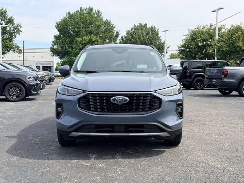 Used 2023 Ford Escape SE w/ PHEV Premium Package FWD image 6