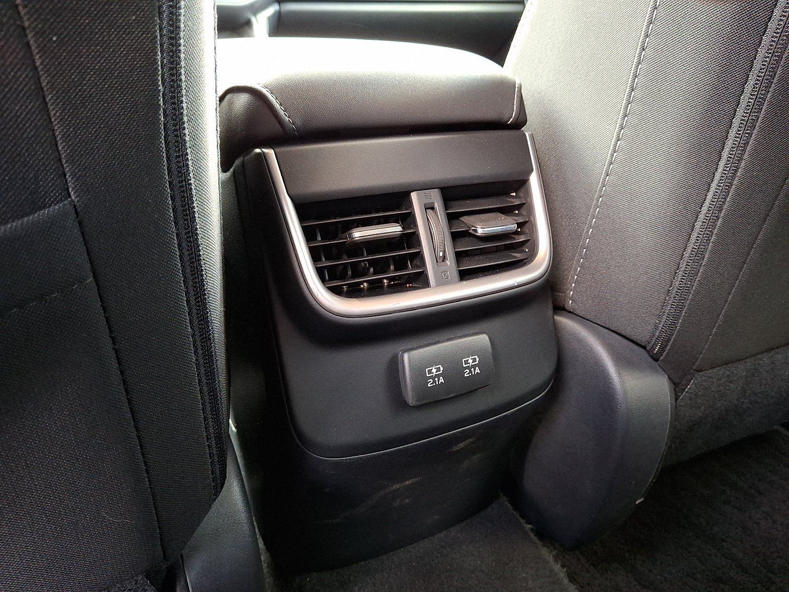 Used 2022 Subaru Outback Premium AWD/4WD image 12
