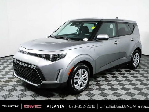 Used 2025 Kia Soul LX FWD image 22