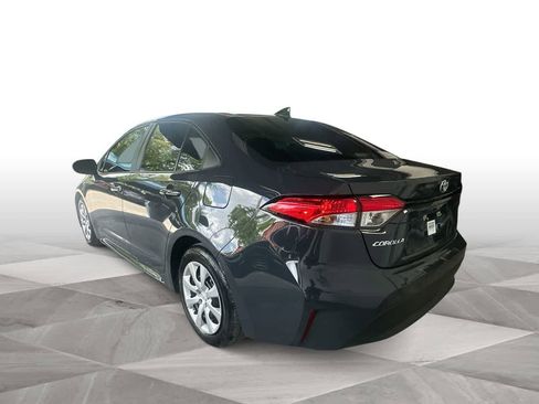 Used 2025 Toyota Corolla LE FWD image 6
