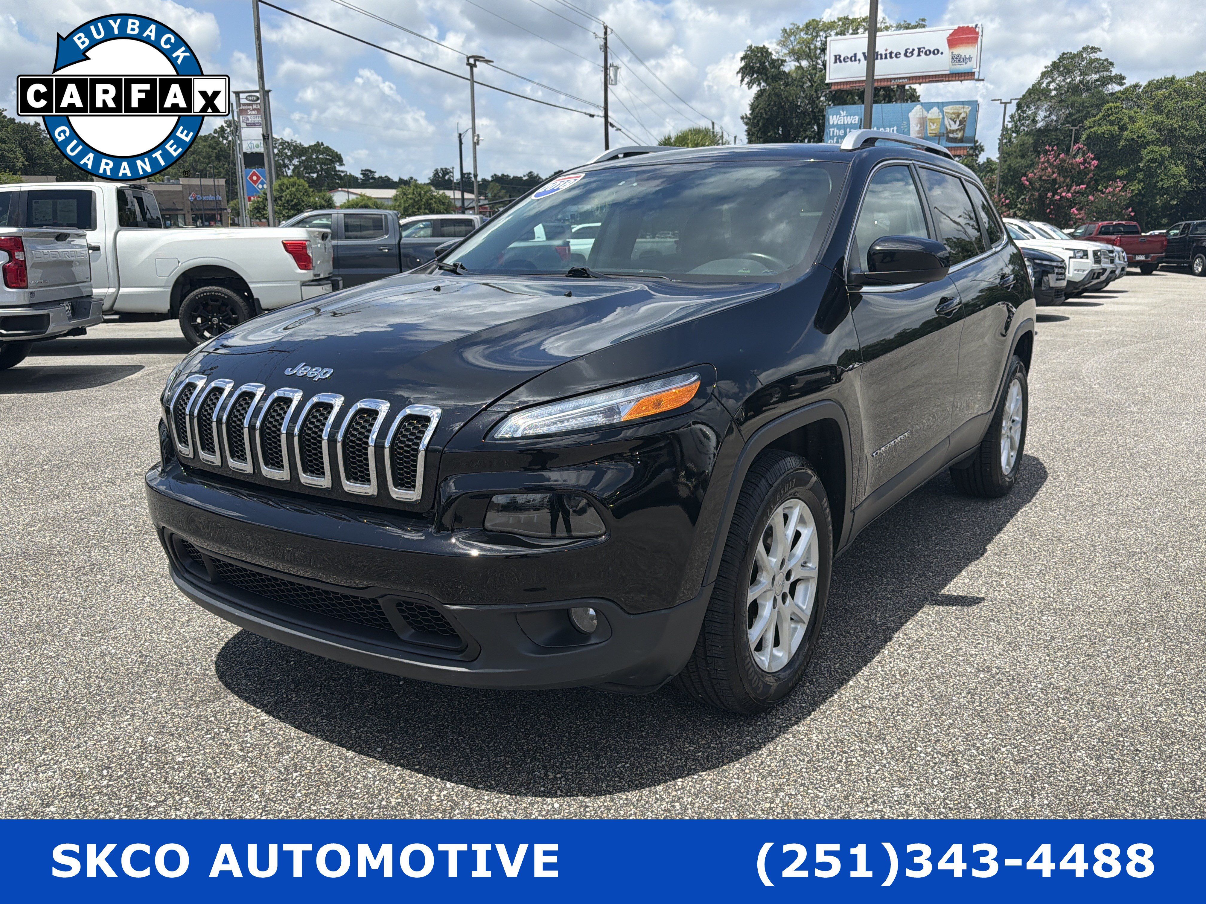Used 2018 Jeep Cherokee Latitude Plus AWD/4WD image 1