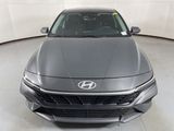 Used 2024 Hyundai Elantra Blue image 3