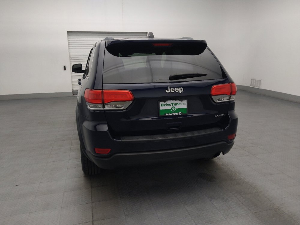 Used 2018 Jeep Grand Cherokee Laredo RWD image 6