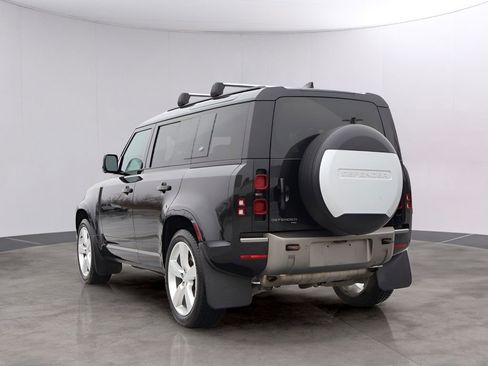 Used 2022 Land Rover Defender 110 X-Dynamic SE AWD/4WD image 7