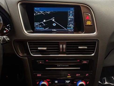 Used 2017 Audi SQ5 Premium Plus w/ Technology Package image 33