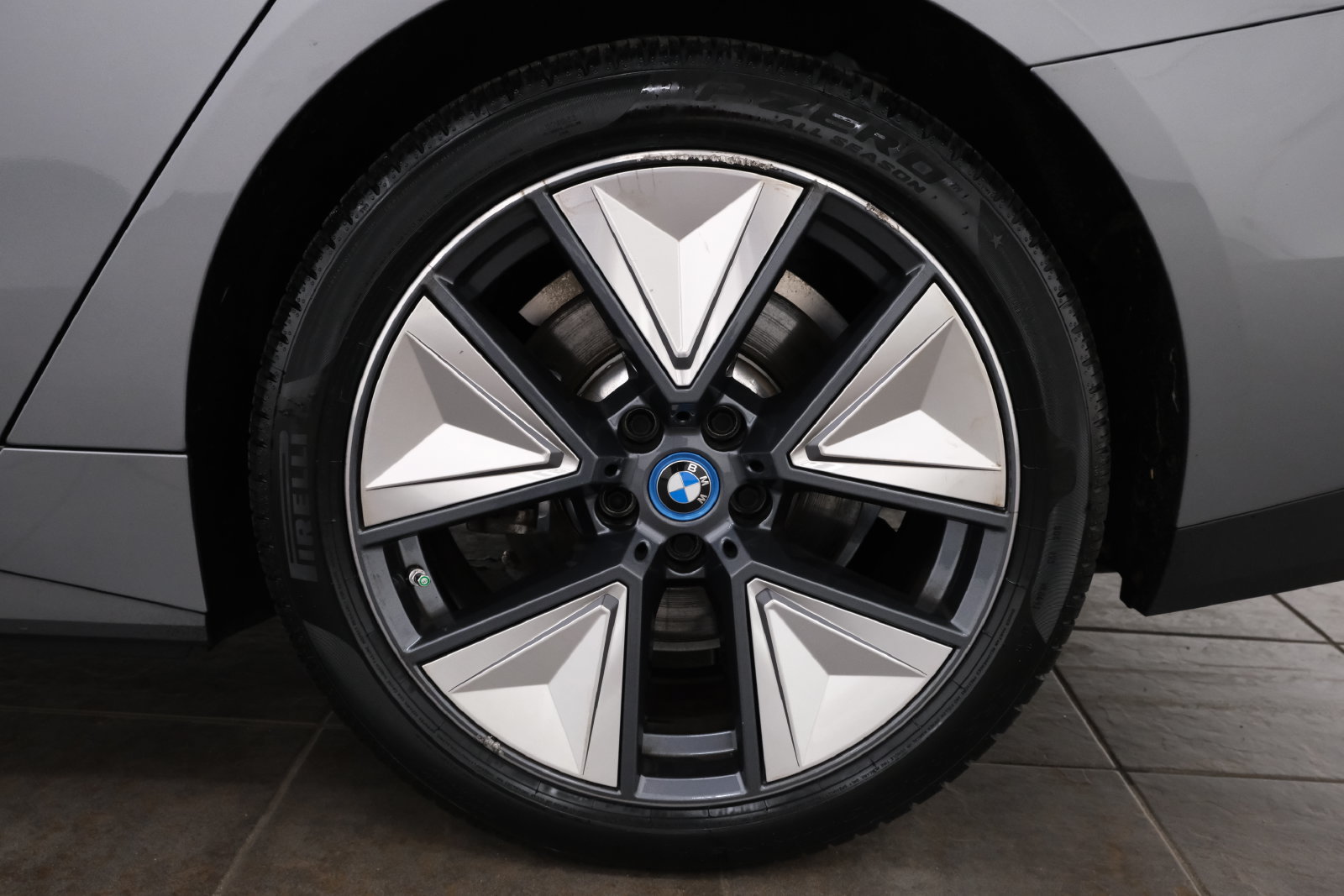 Used 2024 BMW i4 eDrive35 w/ Premium Package RWD image 36