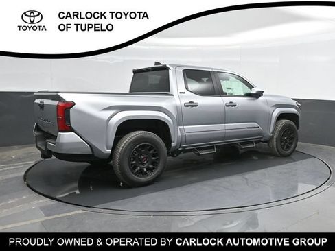 Used 2025 Toyota Tacoma SR5 AWD/4WD image 3