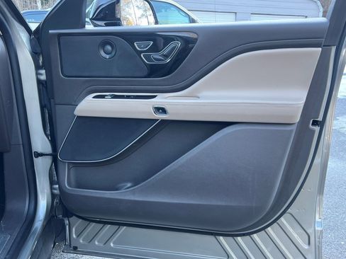 Certified 2023 Lincoln Aviator Reserve w/ Elements Package Plus image 9