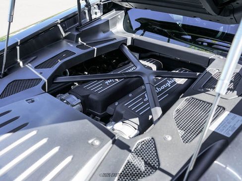 Used 2017 Lamborghini Huracan LP 580-2 RWD image 18
