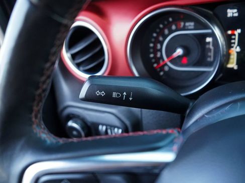 Used 2019 Jeep Wrangler Unlimited Rubicon AWD/4WD image 34