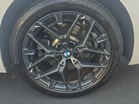 Used 2025 BMW 330i xDrive Sedan AWD/4WD image 13