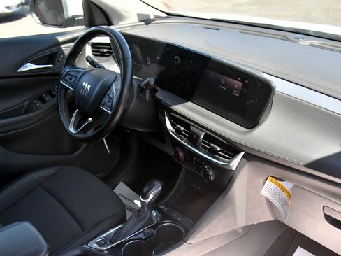 Used 2024 Buick Encore GX Preferred image 41