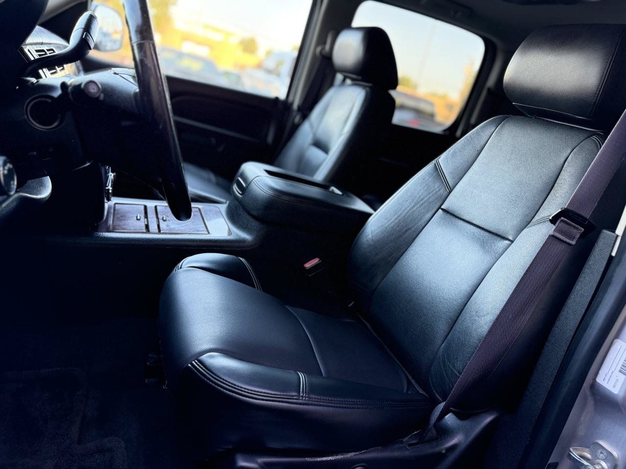 Used 2013 Chevrolet Suburban LTZ AWD/4WD image 8