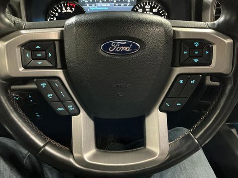 Used 2020 Ford F150 Platinum w/ Equipment Group 701A Luxury AWD/4WD image 19