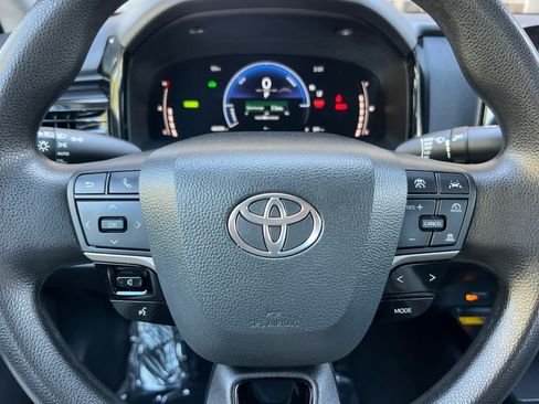 Used 2025 Toyota Camry LE FWD image 24