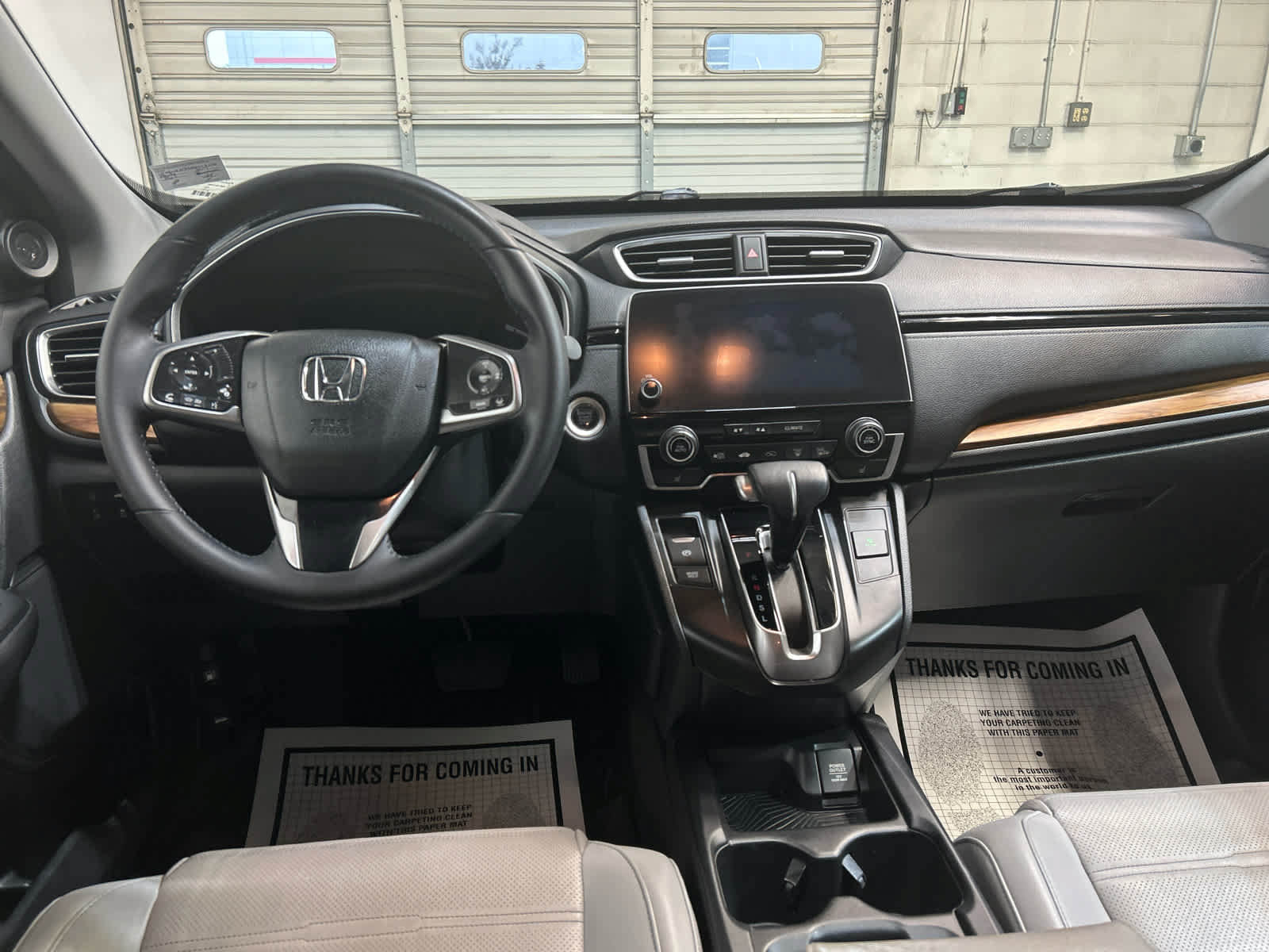 Used 2017 Honda CR-V Touring image 4