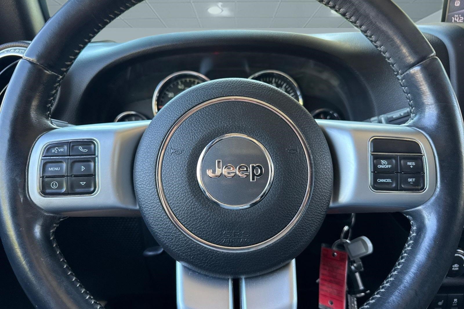 Used 2017 Jeep Wrangler Unlimited Rubicon AWD/4WD image 11