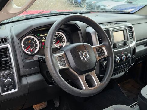 Used 2022 RAM 1500 Classic SLT image 15