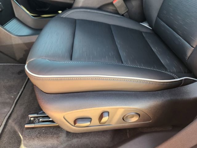 New 2026 Buick Enclave Sport Touring w/ Power Package FWD image 33