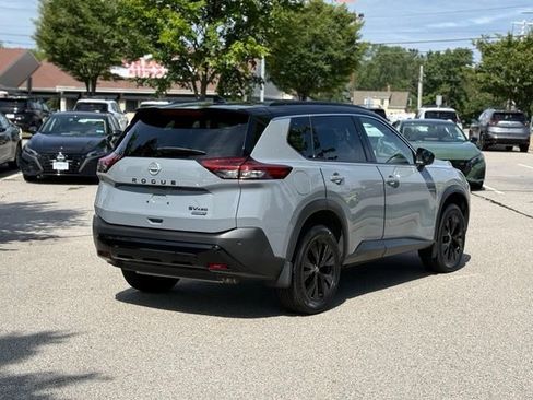 Certified 2023 Nissan Rogue SV w/ SV Premium B Package AWD/4WD image 5