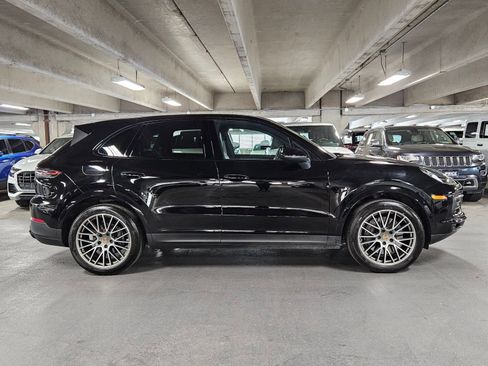 Used 2022 Porsche Cayenne S image 8