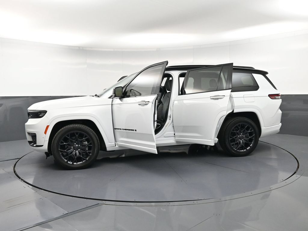 Used 2025 Jeep Grand Cherokee L Summit AWD/4WD image 42