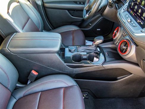 Used 2025 Chevrolet Blazer RS image 17