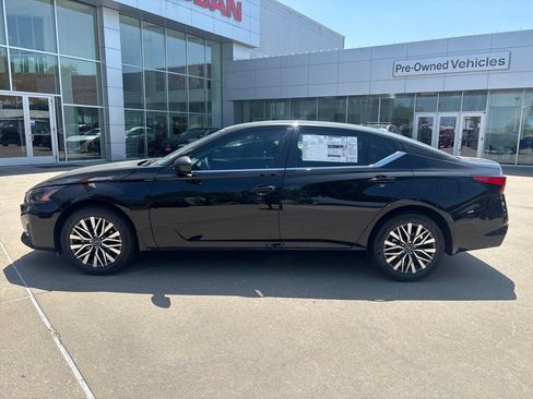 New 2026 Nissan Altima 2.5 SV AWD/4WD image 3