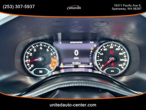 Used 2017 Jeep Renegade Limited image 16