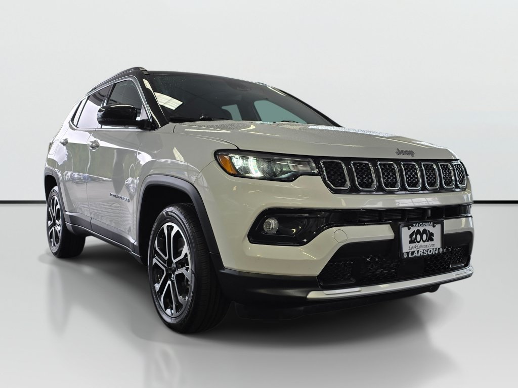 Used 2024 Jeep Compass Limited AWD/4WD image 7