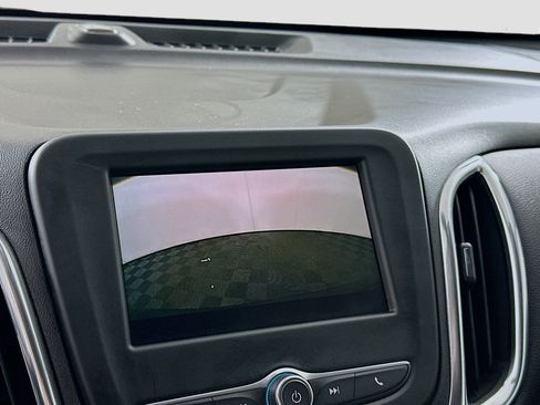 Used 2020 Chevrolet Equinox LT FWD image 23