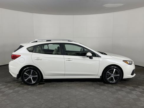Used 2022 Subaru Impreza Premium image 5