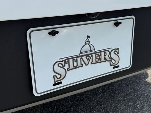 Used 2025 Hyundai Venue SEL image 13