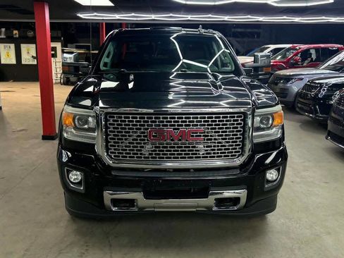 Used 2015 GMC Sierra 3500 Denali w/ Duramax Plus Package image 2