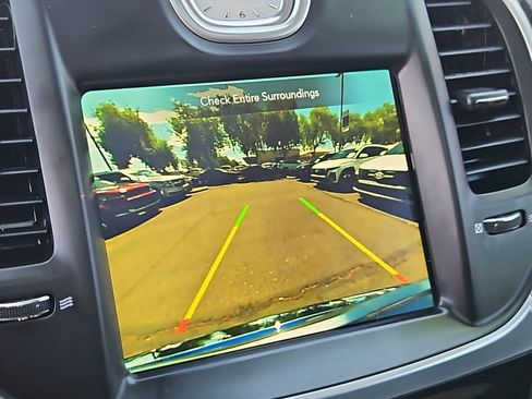 Used 2019 Chrysler 300 Limited w/ Safetytec Plus Group RWD image 19