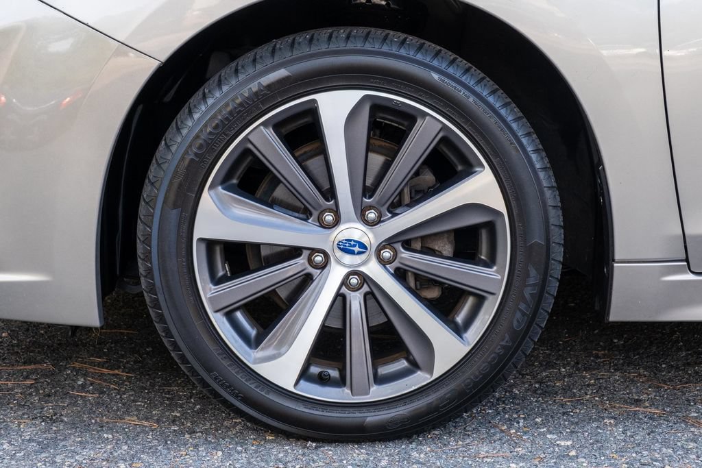 Used 2017 Subaru Legacy 2.5i Limited AWD/4WD image 30