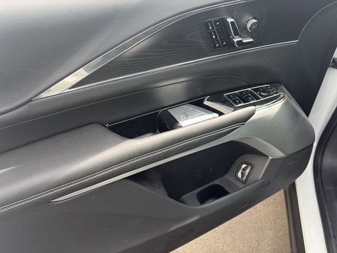 Used 2024 Cadillac Lyriq Sport image 4