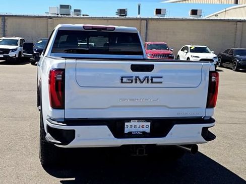 New 2026 GMC Sierra 2500 Denali Ultimate AWD/4WD image 8