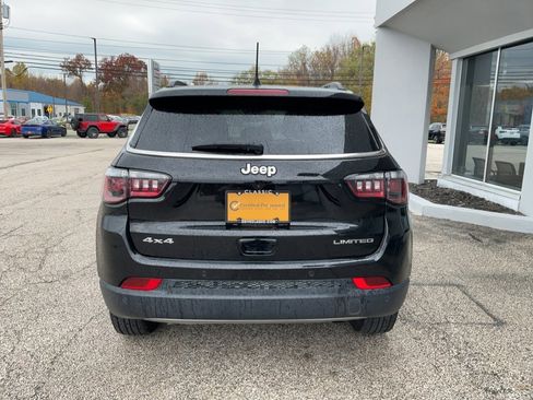 Used 2024 Jeep Compass Limited image 6