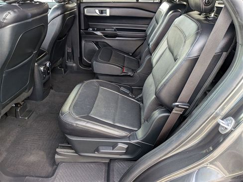 Used 2020 Ford Explorer Limited image 35