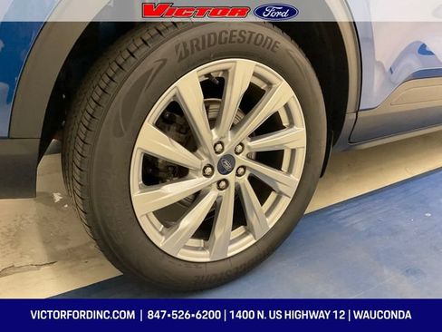 Used 2022 Ford Escape Titanium w/ Titanium Elite Package AWD/4WD image 9